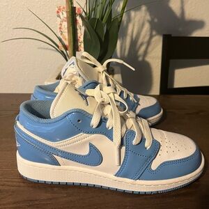Air Jordan 1 Low SE(GS)  size 3.5